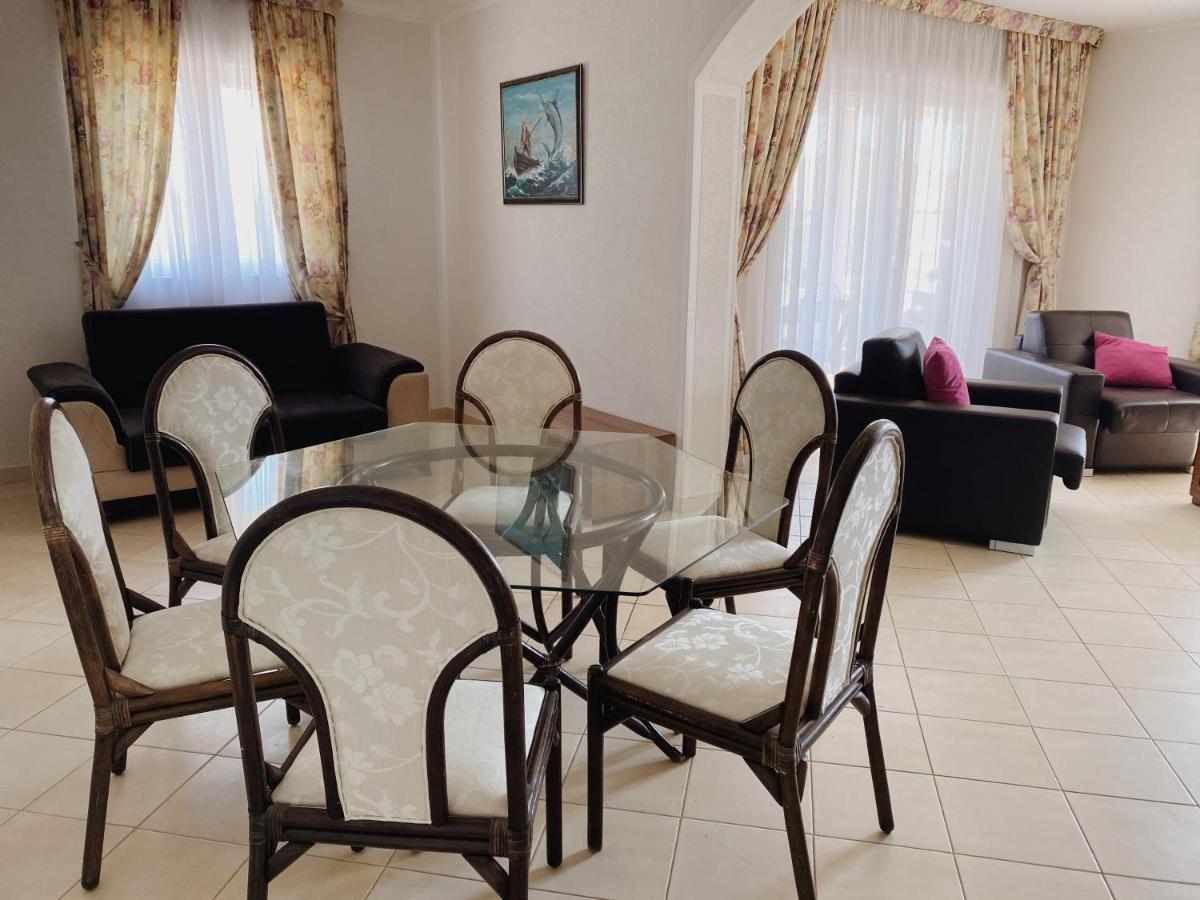 Apartments Sneki Baošići Esterno foto