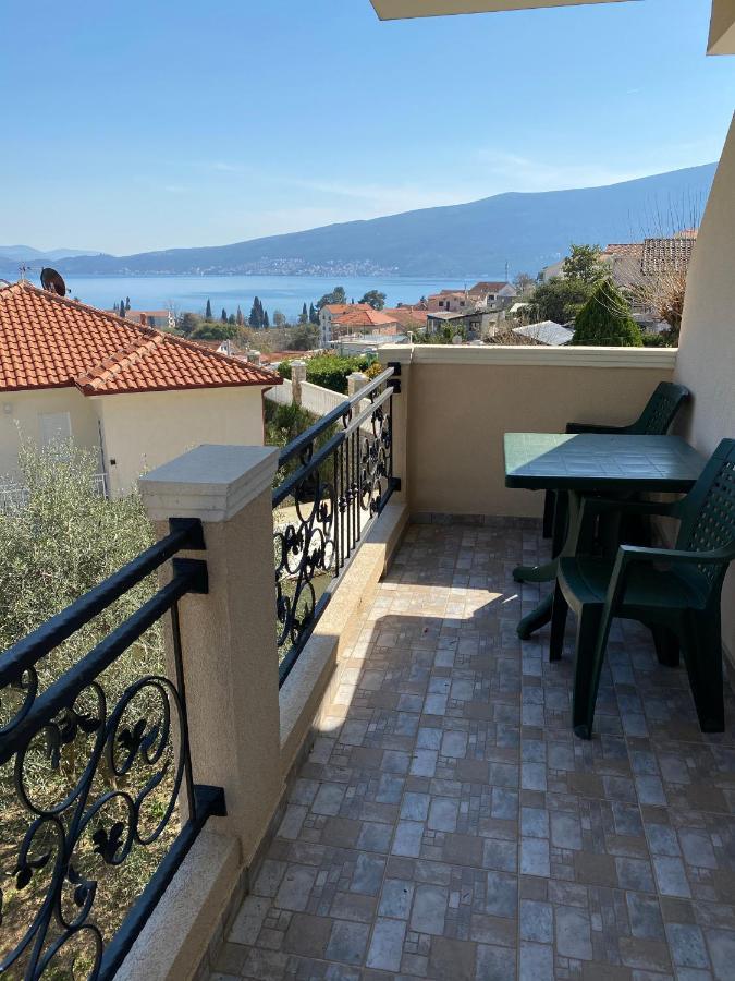 Apartments Sneki Baošići Esterno foto