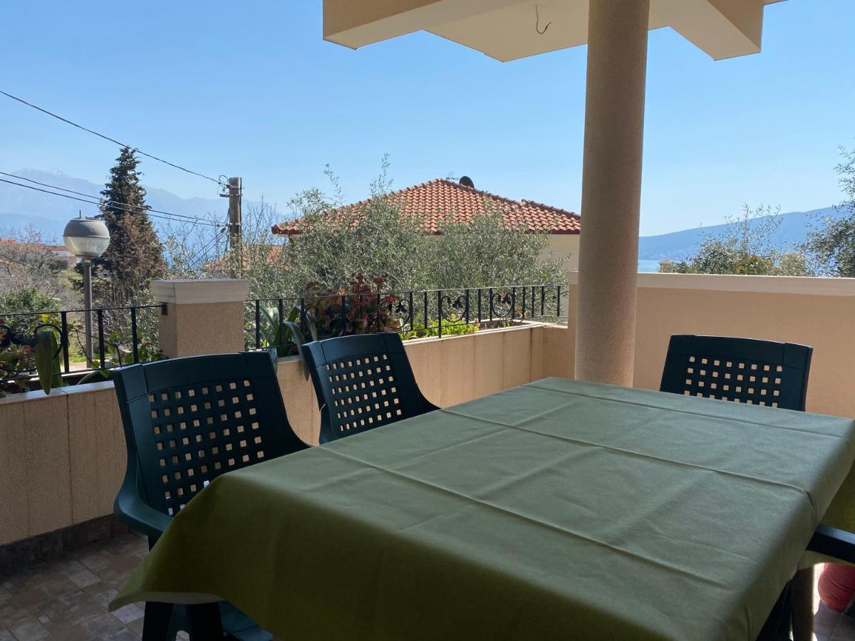 Apartments Sneki Baošići Esterno foto
